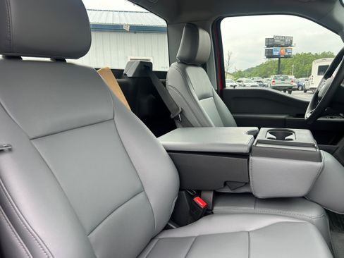 New 2025 Ford F550 4x4 Regular Cab Super Duty image 23