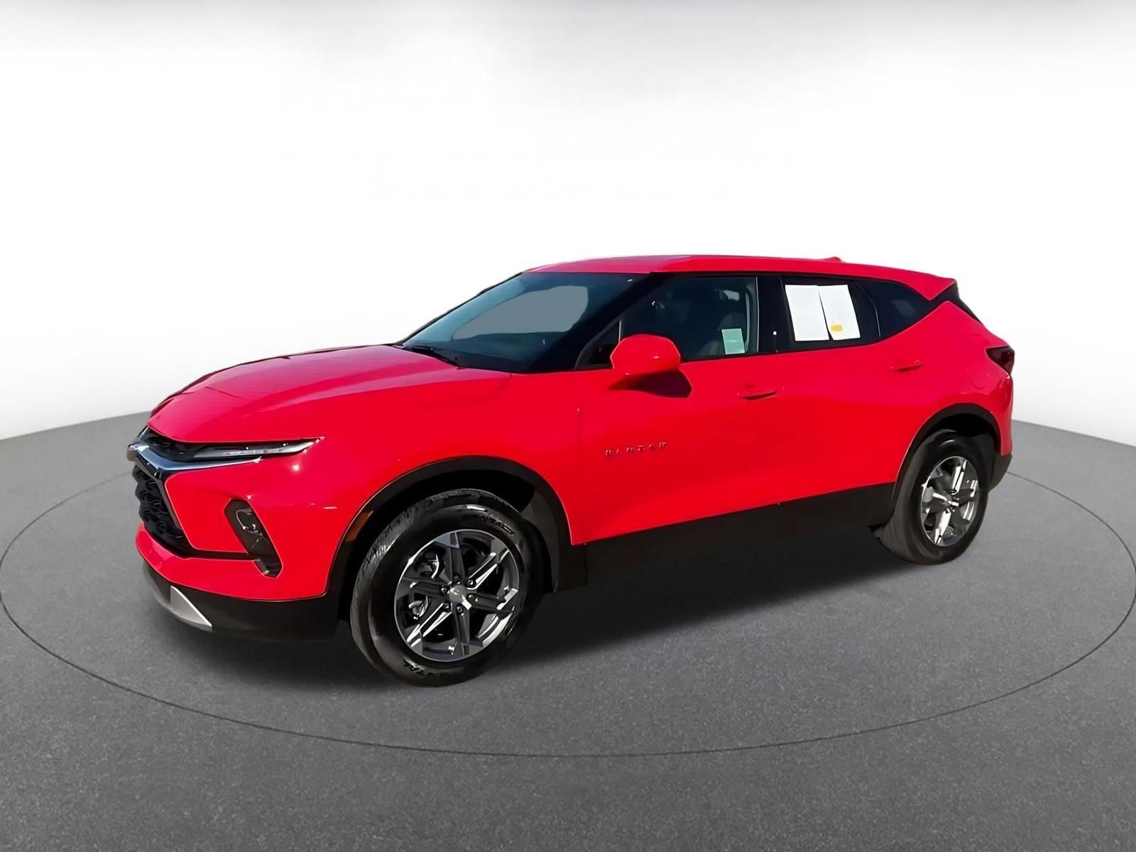 Used 2026 Chevrolet Blazer LT FWD image 7