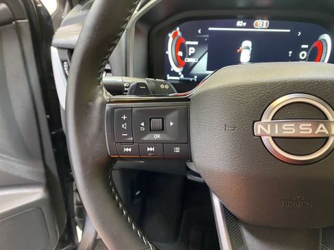 Used 2026 Nissan Rogue SL AWD/4WD image 32