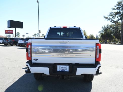 New 2026 Ford F250 Platinum w/ Platinum Plus Package image 13