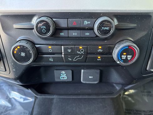 Used 2025 Ford F250 XLT AWD/4WD image 13