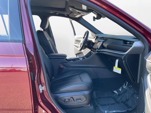 New 2026 Jeep Grand Cherokee L Limited image 15