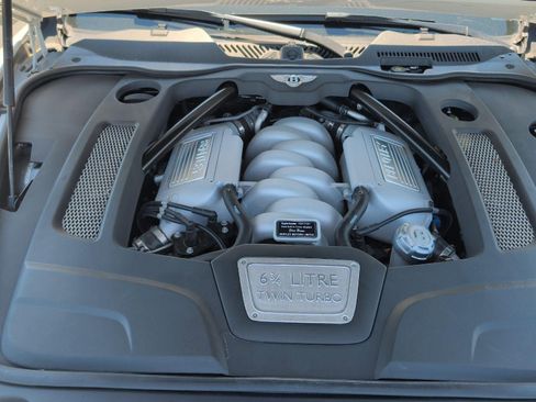 Used 2017 Bentley Mulsanne RWD image 18