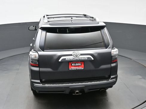 Used 2018 Toyota 4Runner Limited AWD/4WD image 41