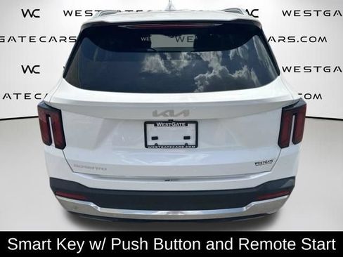 Used 2024 Kia Sorento EX FWD image 10