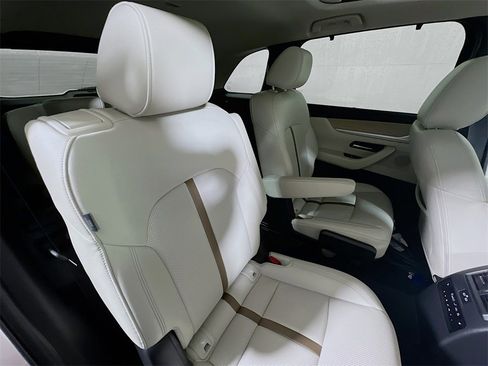 Used 2024 MAZDA CX-90 Plug-In Hybrid w/ Premium Plus image 25