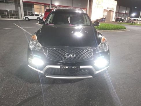 Used 2017 INFINITI QX50 2WD w/ Premium Plus Package image 2