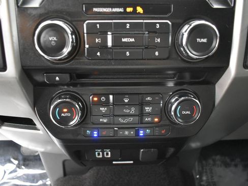 Used 2018 Ford F150 Lariat AWD/4WD image 19