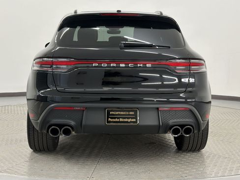 Used 2026 Porsche Macan AWD/4WD image 10