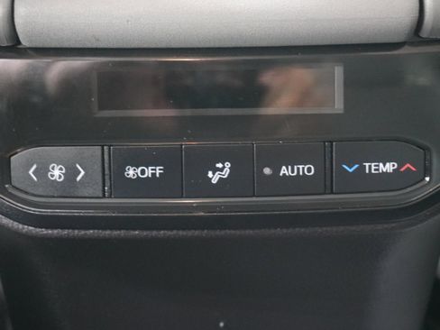 Used 2023 Toyota Highlander Limited image 15