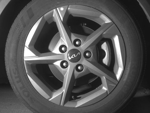 Used 2025 Kia K4 FWD image 13