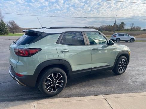 Used 2025 Chevrolet TrailBlazer ACTIV w/ Convenience Package image 4