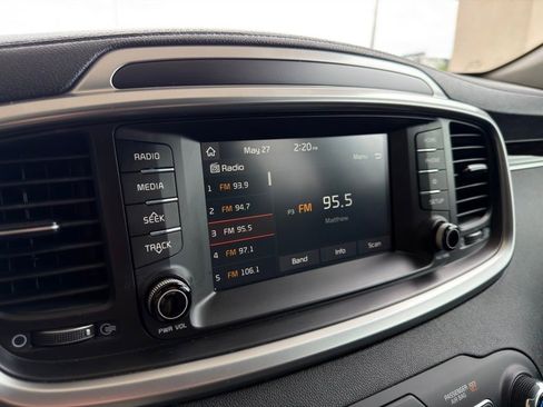 Used 2020 Kia Sorento LX w/ LX I4 Convenience Package AWD/4WD image 27