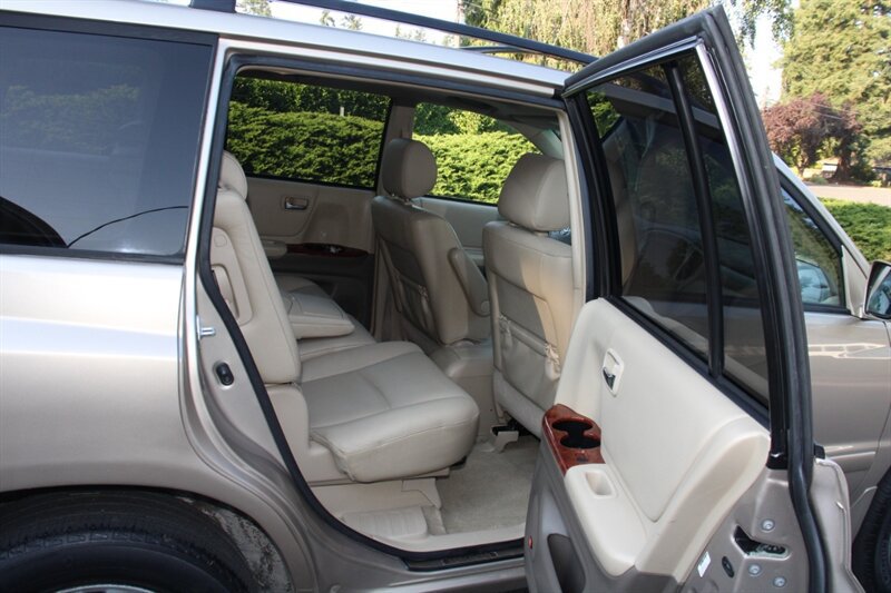 Used 2007 Toyota Highlander Limited w/ Extra Vale Pkg #3 AWD/4WD image 6
