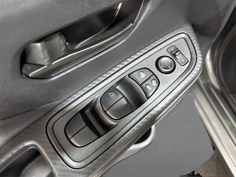Used 2024 Nissan Versa S FWD image 28
