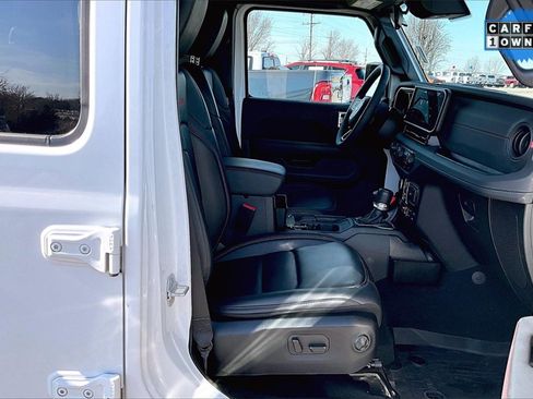 Used 2024 Jeep Gladiator Rubicon w/ Convenience Group image 7