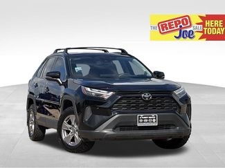 Used 2025 Toyota RAV4 XLE FWD video 1