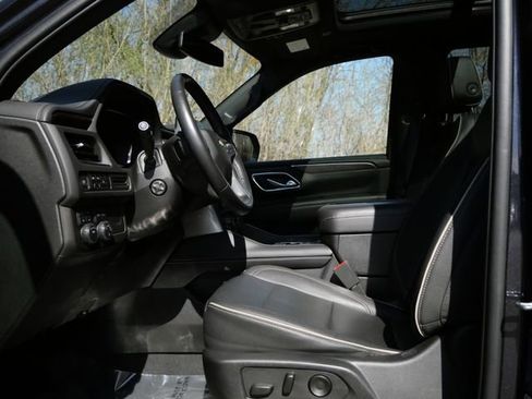 Used 2023 Chevrolet Tahoe Premier image 13