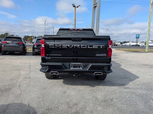 Used 2023 Chevrolet Silverado 1500 High Country w/ High Country Premium Package image 4