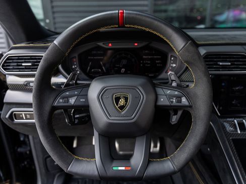 Used 2024 Lamborghini Urus Performante image 34