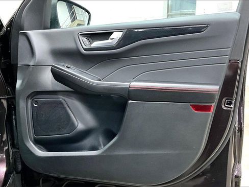 Certified 2023 Ford Escape ST-Line w/ Tech Pack #1 image 23