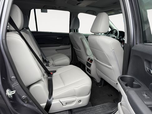 Used 2019 Honda Pilot Elite image 18