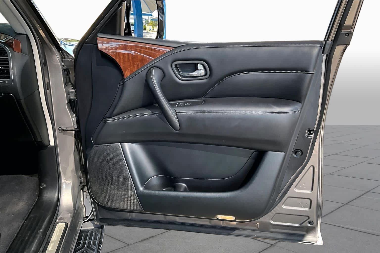 Used 2019 INFINITI QX80 Luxe AWD/4WD image 21