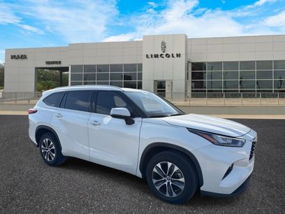 Used 2020 Toyota Highlander XLE