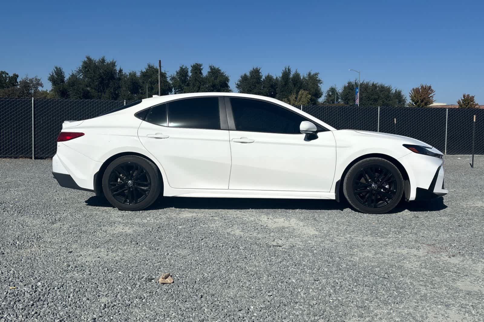 Used 2025 Toyota Camry SE FWD image 8