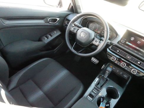 Certified 2025 Honda Civic Sport image 9