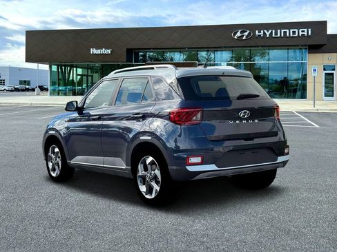New 2026 Hyundai Venue SEL FWD image 5