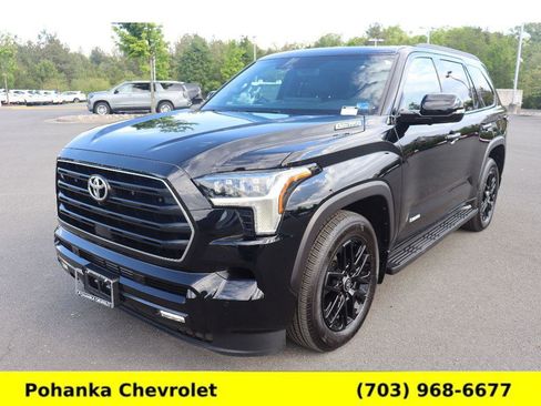 Used 2025 Toyota Sequoia Limited w/ Tow Technology Package AWD/4WD image 3