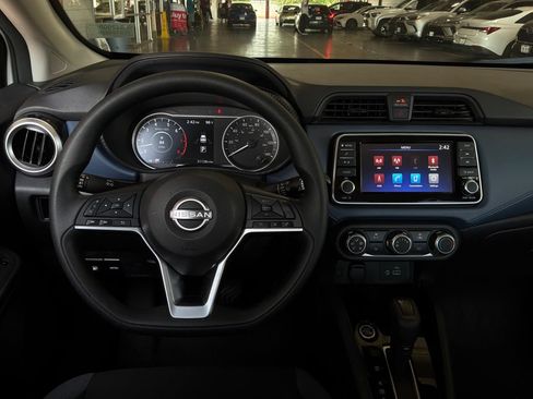 Used 2025 Nissan Versa SV FWD image 13