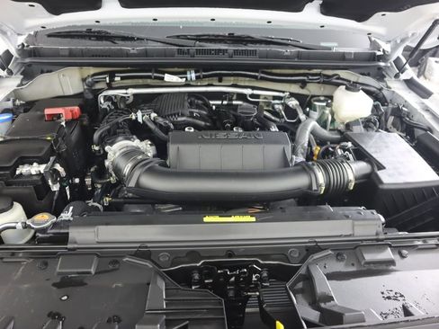 New 2026 Nissan Frontier S image 9