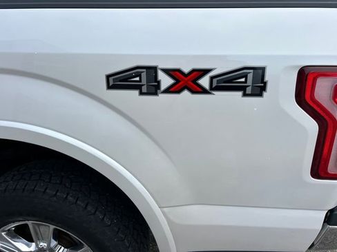 Used 2015 Ford F150 Lariat image 45