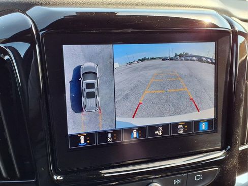 Used 2023 Chevrolet Traverse High Country w/ LPO, Floor Liner Package AWD/4WD image 10