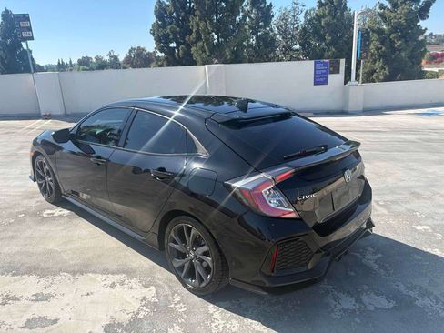 Used 2018 Honda Civic Sport Touring image 15