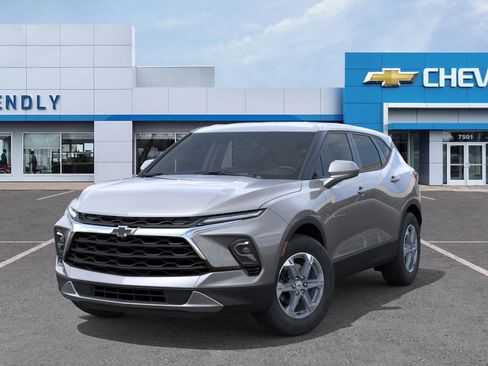 New 2025 Chevrolet Blazer LT w/ LPO, Floor Liner Package image 16