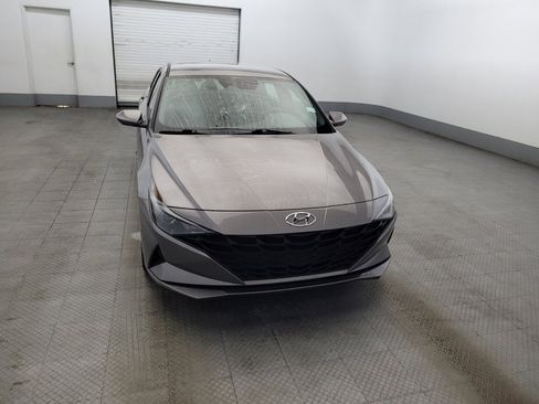 Used 2023 Hyundai Elantra SEL w/ Preferred Accessory Package FWD image 14