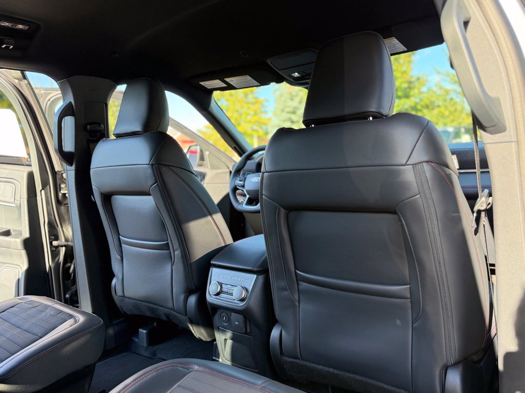 New 2027 Ford Explorer ST-Line AWD/4WD image 14