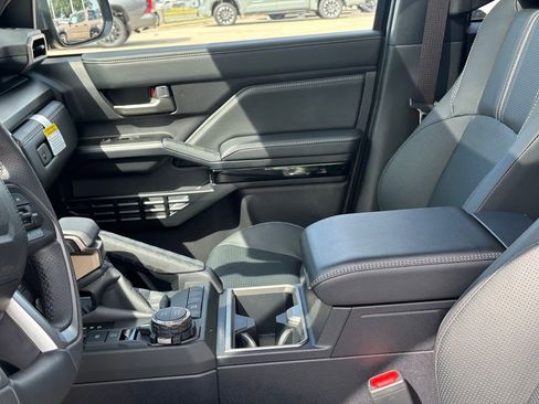 New 2026 Toyota 4Runner Limited AWD/4WD image 9