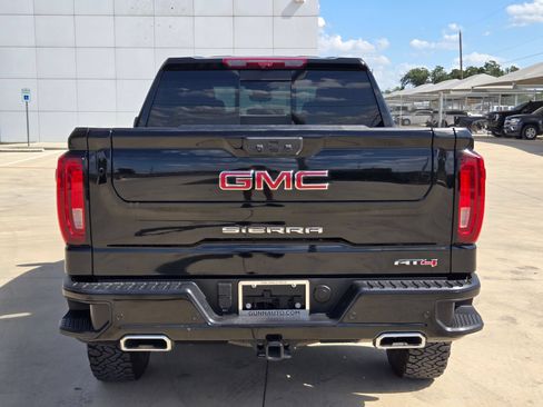 Certified 2024 GMC Sierra 1500 AT4 w/ Technology Package AWD/4WD image 6