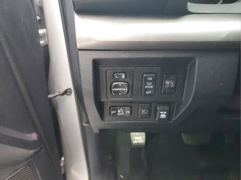 Used 2020 Toyota Tundra SR5 w/ SR5 Upgrade Package image 30