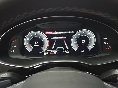 Used 2023 Audi Q8 Premium Plus w/ Premium Plus Package AWD/4WD image 23
