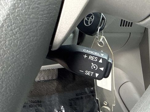 Used 2010 Toyota Corolla FWD image 21