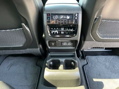 Used 2023 Jeep Grand Cherokee L Laredo AWD/4WD image 36