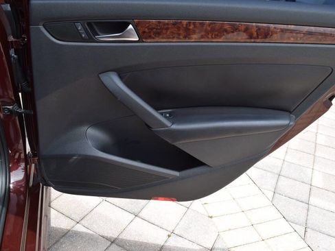 Used 2013 Volkswagen Passat TDI SEL Premium FWD image 74