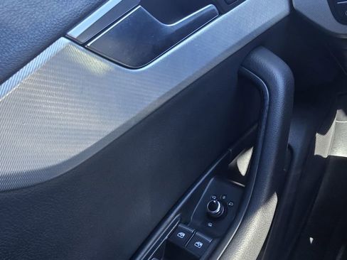 Used 2017 Audi A4 2.0T Premium w/ Audi MMI Navigation Plus image 7