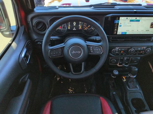 Certified 2025 Jeep Wrangler Sport S image 14