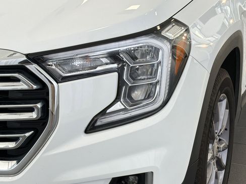 Used 2023 GMC Terrain SLT w/ Infotainment Package II AWD/4WD image 11